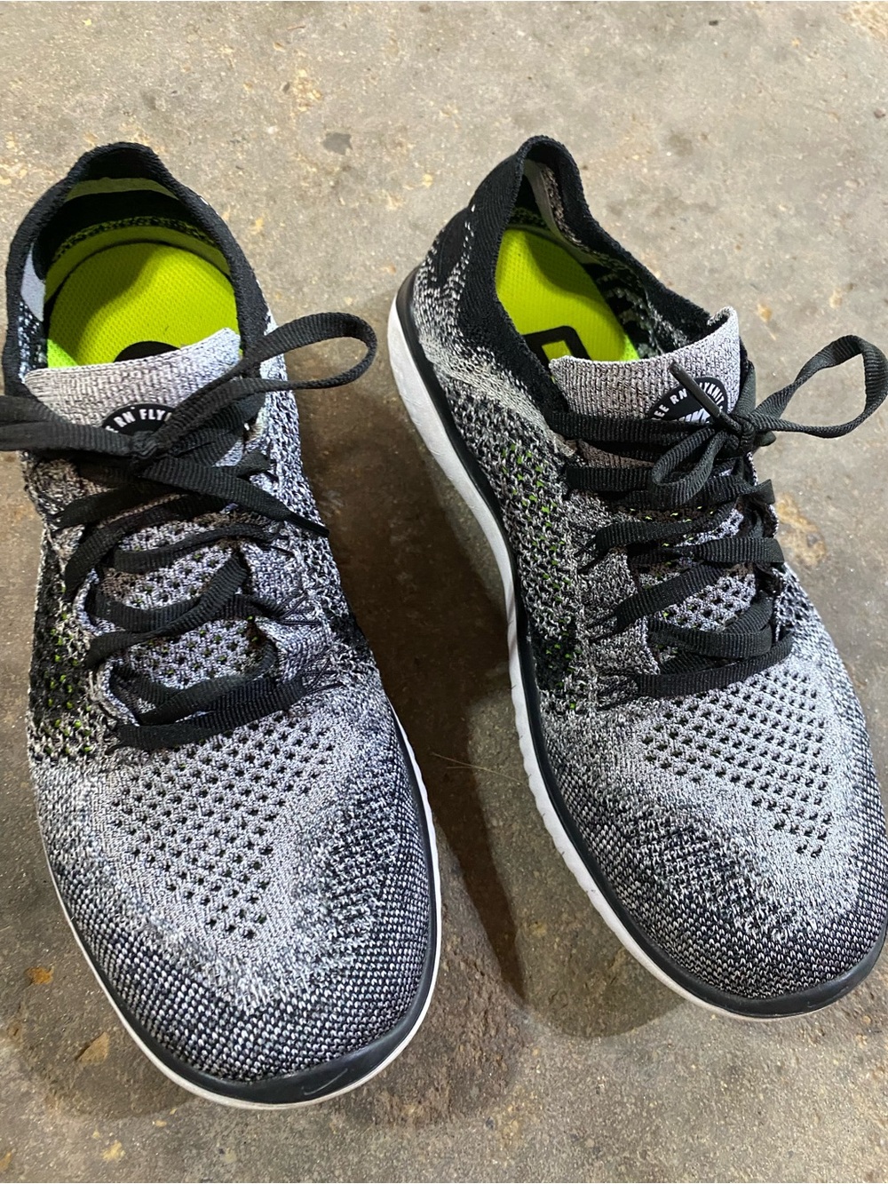 Nike Women's Flyknit Size 8.5